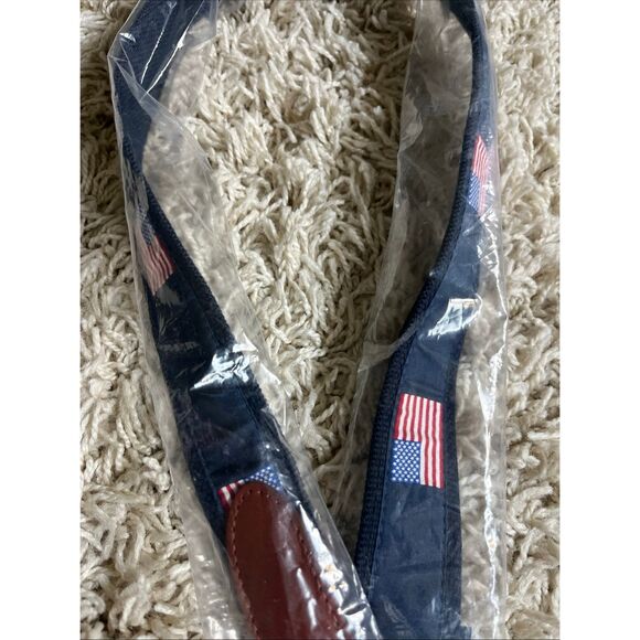 NWT Vineyard Vines American Flags Canvas Club Belt Mens 40 - Picture 4 of 11